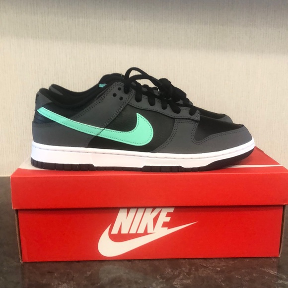 Nike Dunk Low Size 10.5. Iron Grey/Green Glow.